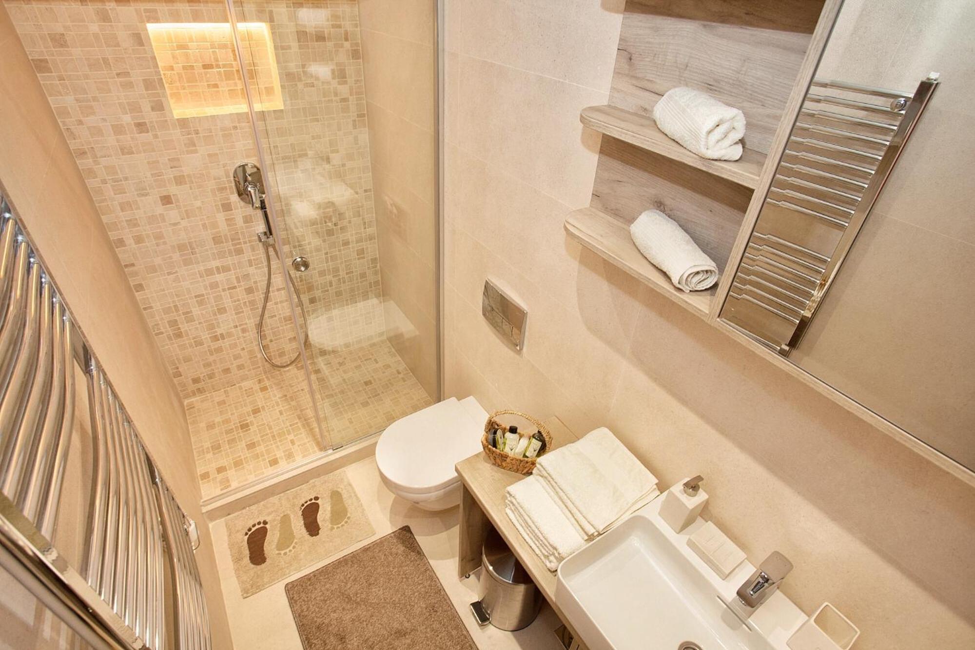Hostgost Selected Suites - Skadarlija Square Βελιγράδι Εξωτερικό φωτογραφία
